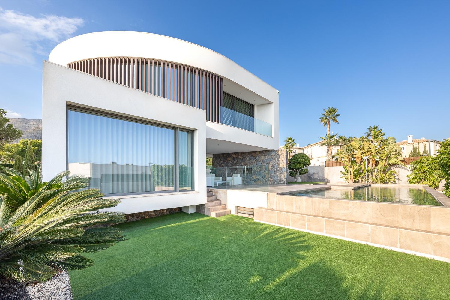 Villa i Finestrat, Alicante, Spanien 3 sovrum, 386 kvm. Nr. 165620