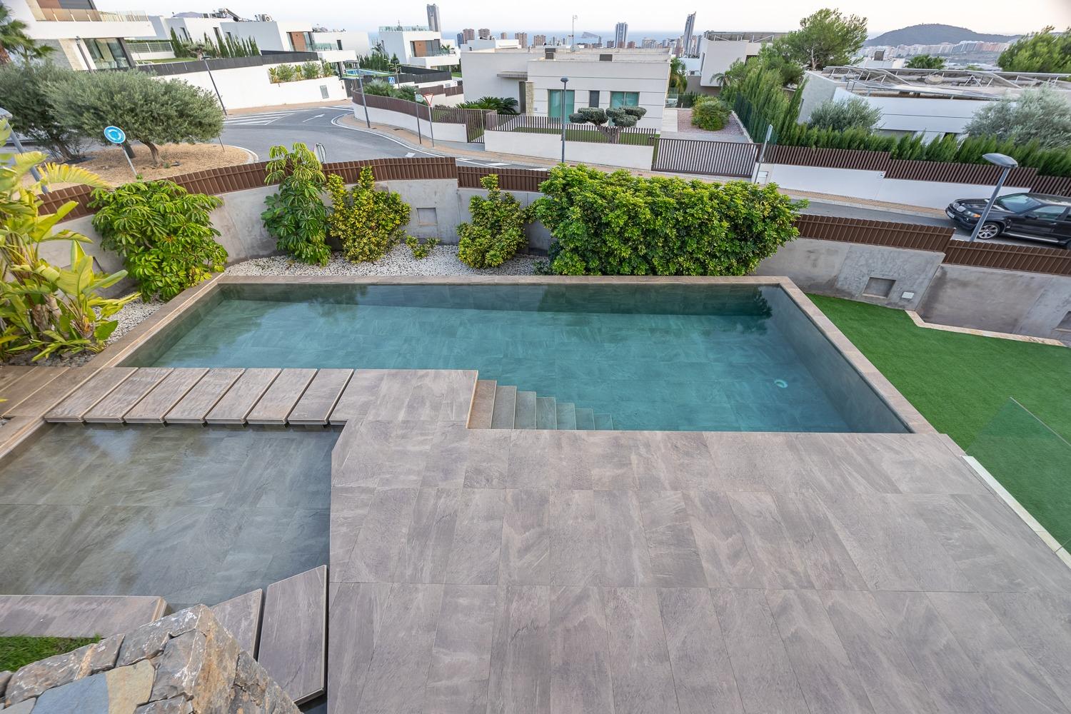 Villa i Finestrat, Alicante, Spanien 3 sovrum, 386 kvm. Nr. 165620