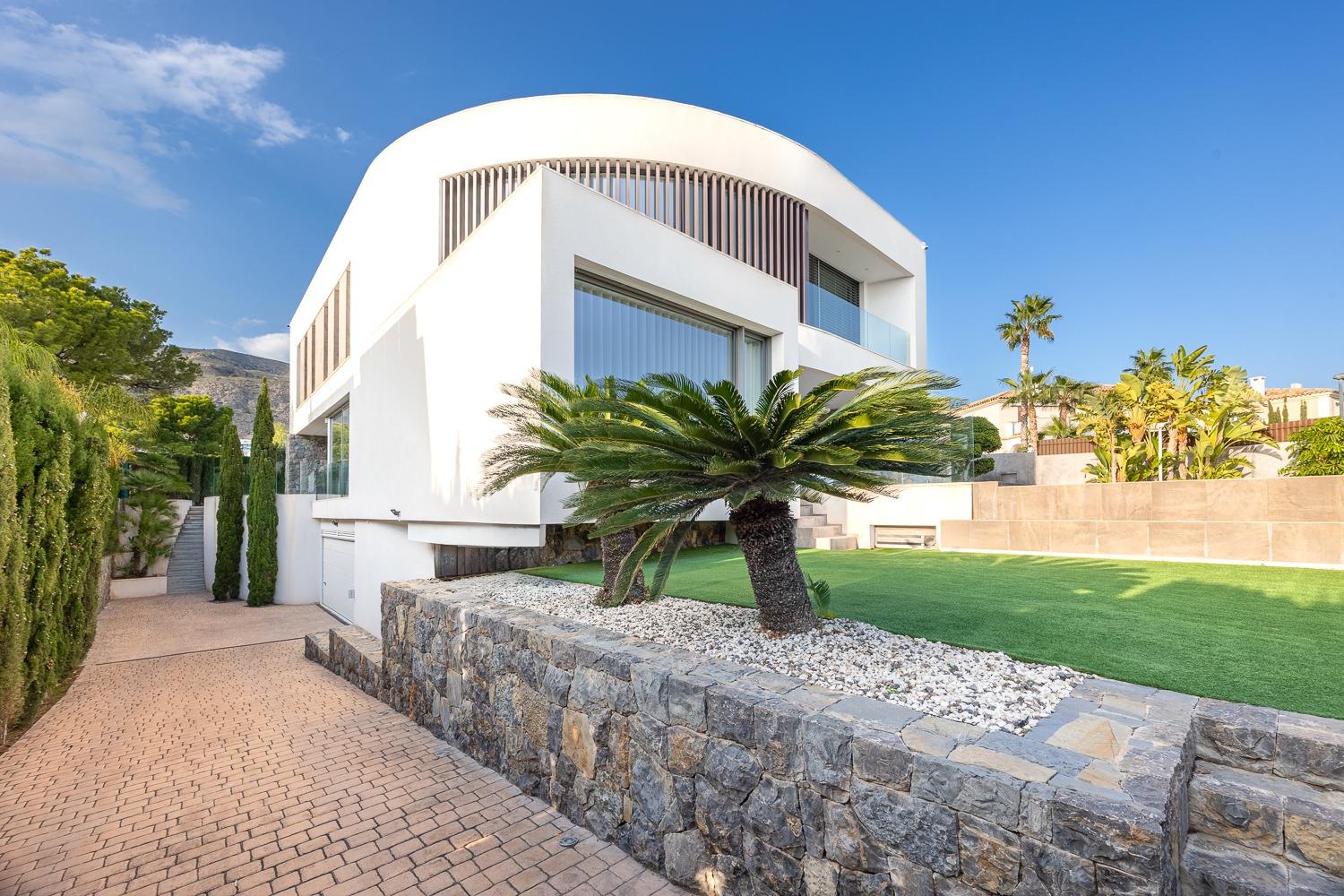 Villa i Finestrat, Alicante, Spanien 3 sovrum, 386 kvm. Nr. 165620