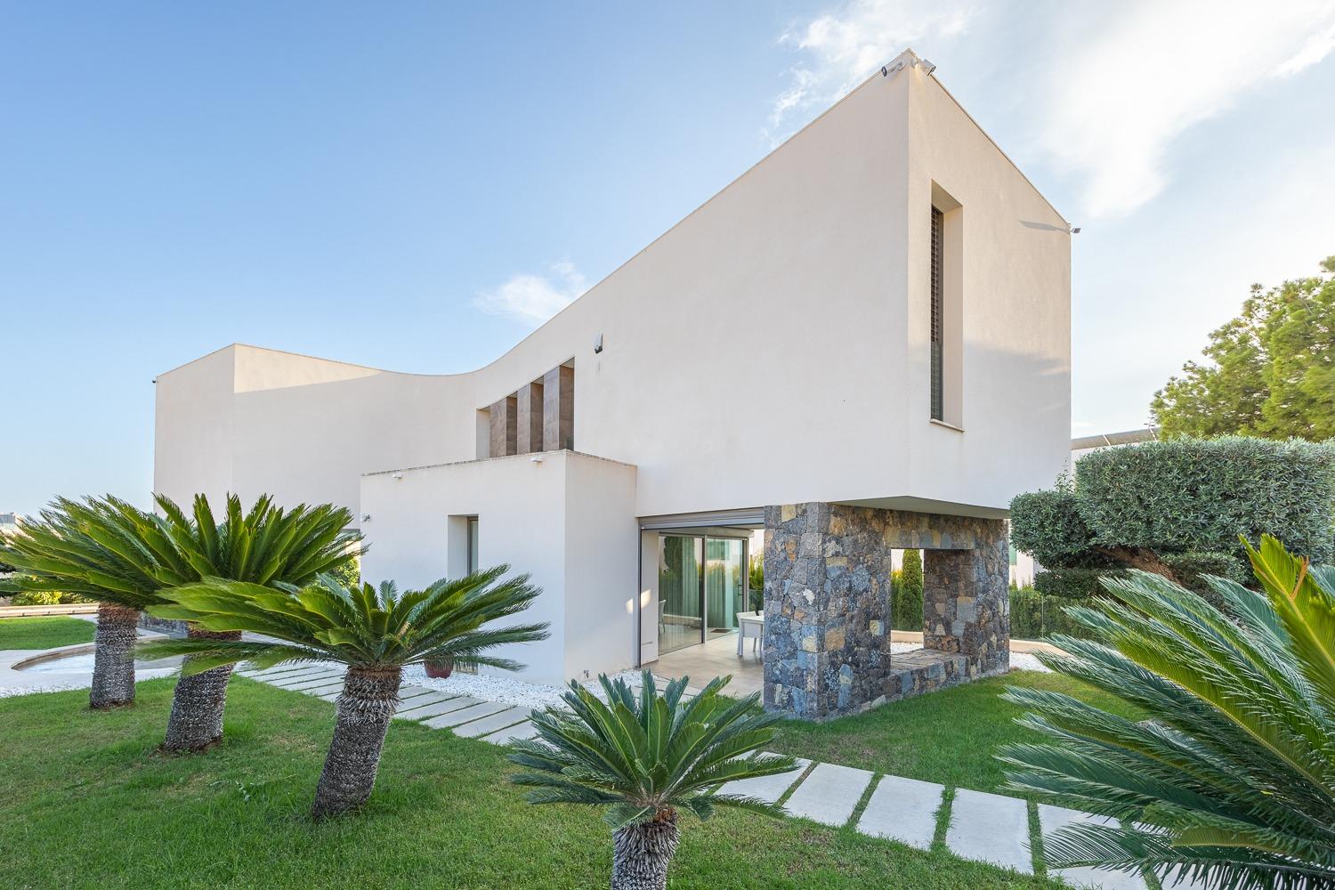 Villa i Finestrat, Alicante, Spanien 3 sovrum, 386 kvm. Nr. 165620