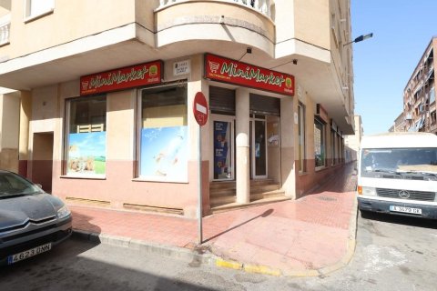 Propiedad comercial en Torrevieja, Alicante, España 452 m2 No. 165623