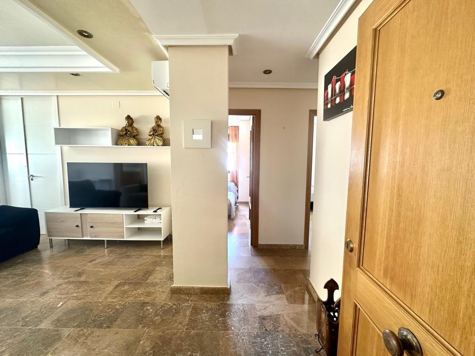 Квартира в Торревьеха, Аликанте, Испания 4 спальни, 130м2 №165621