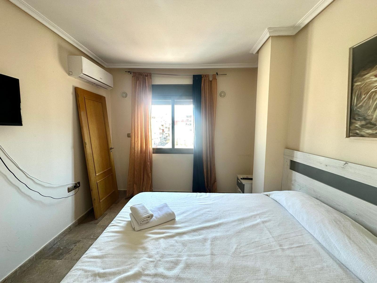 Квартира в Торревьеха, Аликанте, Испания 4 спальни, 130м2 №165621