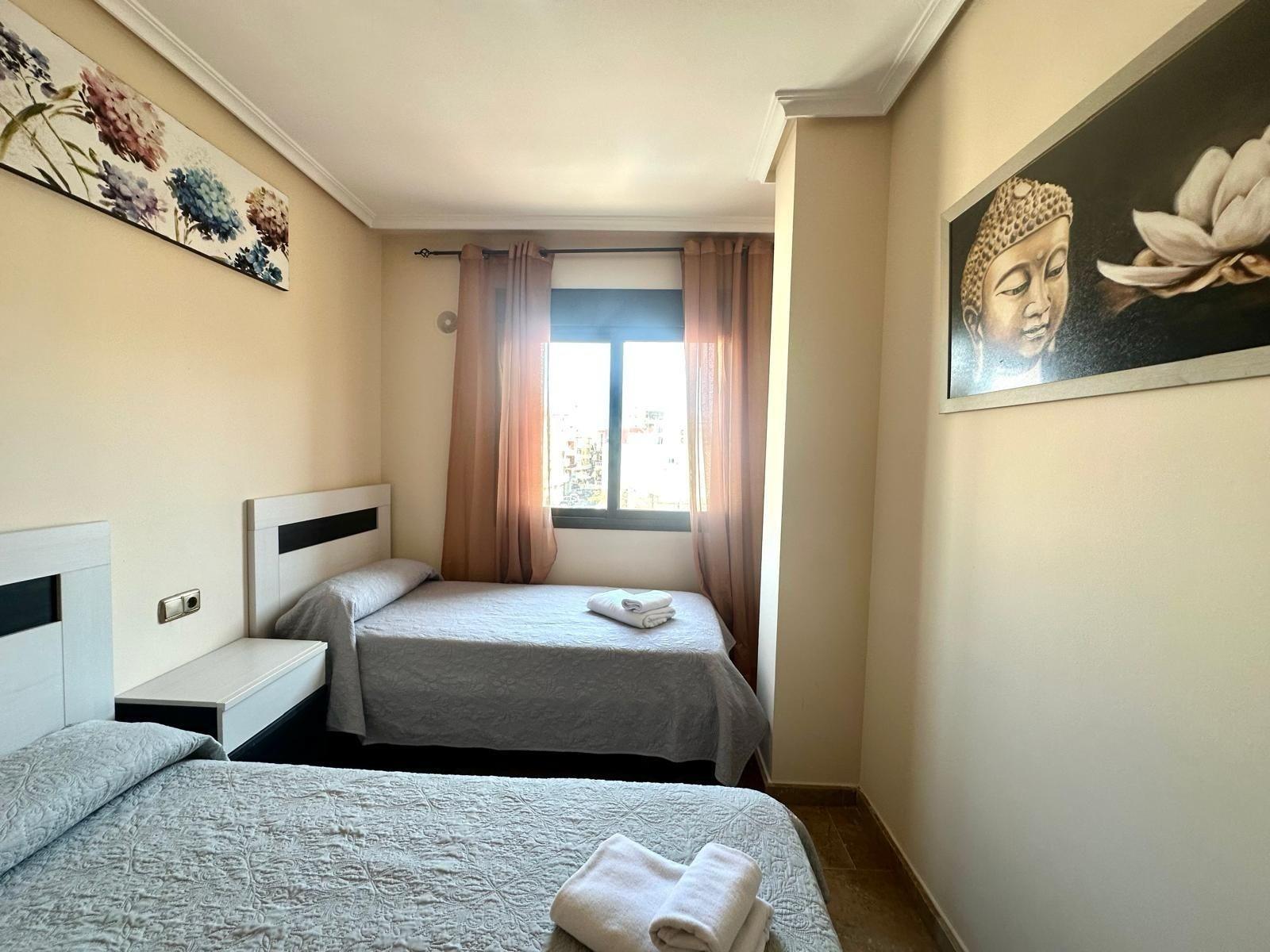 Квартира в Торревьеха, Аликанте, Испания 4 спальни, 130м2 №165621