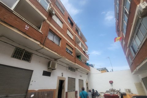 Apartment à Torrevieja, Alicante, Espagne 3 chambres,  No. 194741