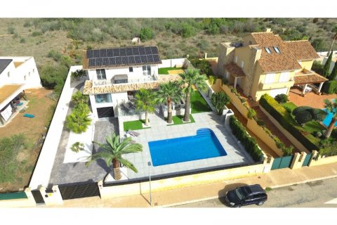 Villa i L'Alfàs del Pi, Alicante, Spanien 4 sovrum, 350 kvm. Nr. 119730