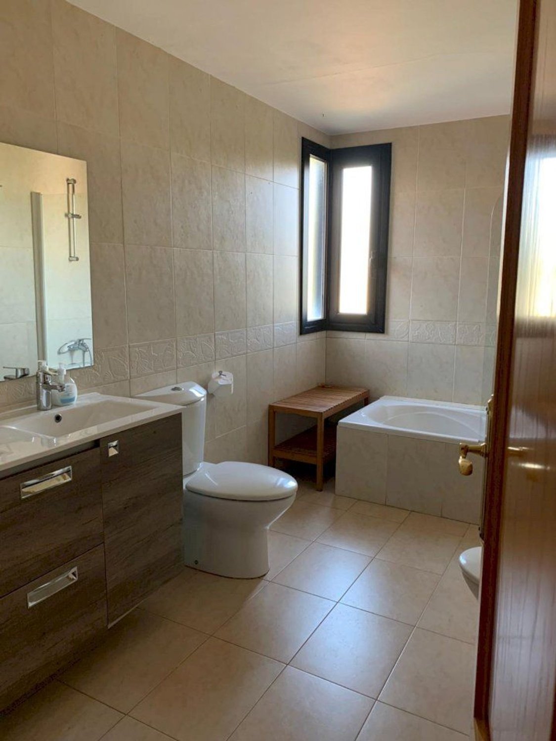 Dom w Castelldefels, Barcelona, Hiszpania 5 sypialni, 332 mkw. nr 166255