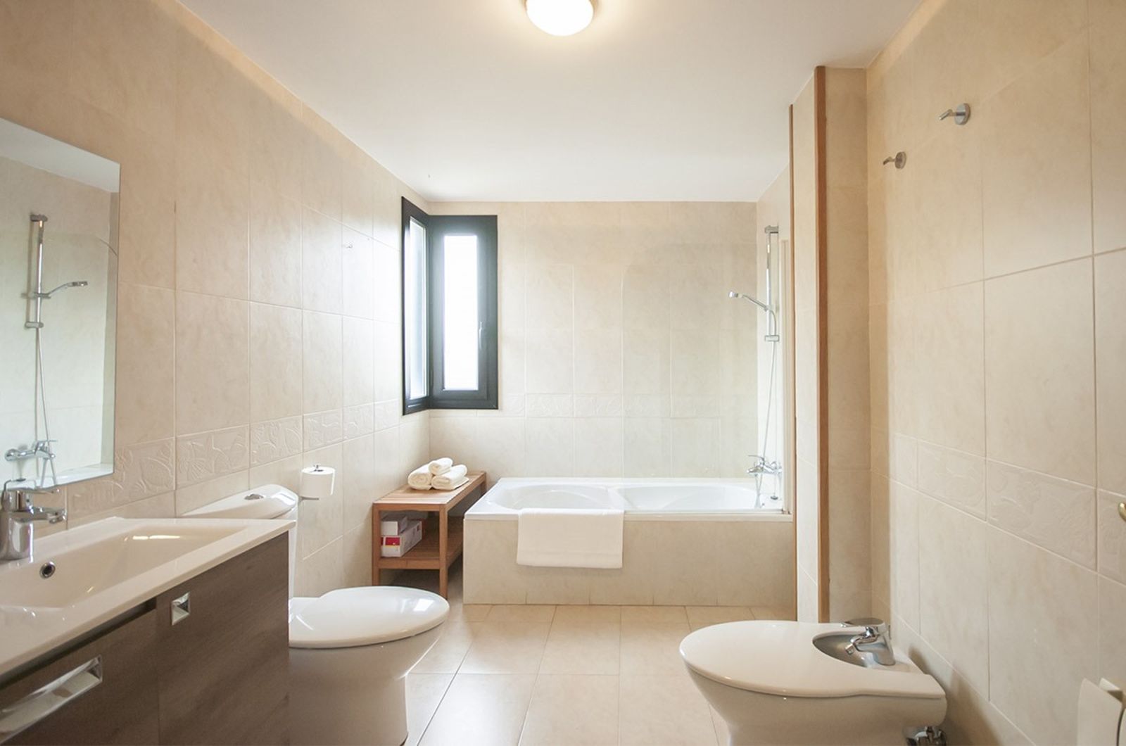 Dom w Castelldefels, Barcelona, Hiszpania 5 sypialni, 332 mkw. nr 166255