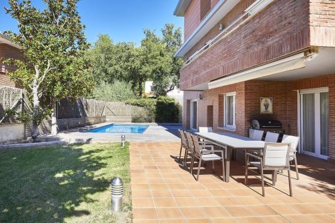 House à Sant Cugat Del Valles, Barcelona, Espagne 6 chambres, 566 m2 No. 166249