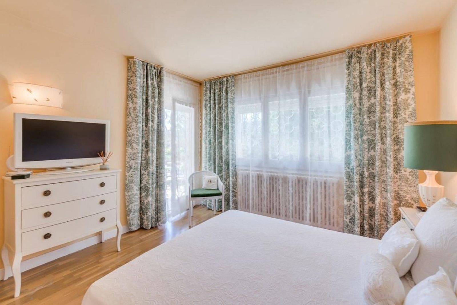 House à Sant Cugat Del Valles, Barcelona, Espagne 6 chambres, 650 m2 No. 166250