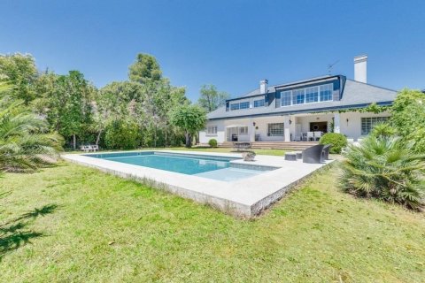 House à Sant Cugat Del Valles, Barcelona, Espagne 6 chambres, 650 m2 No. 166250
