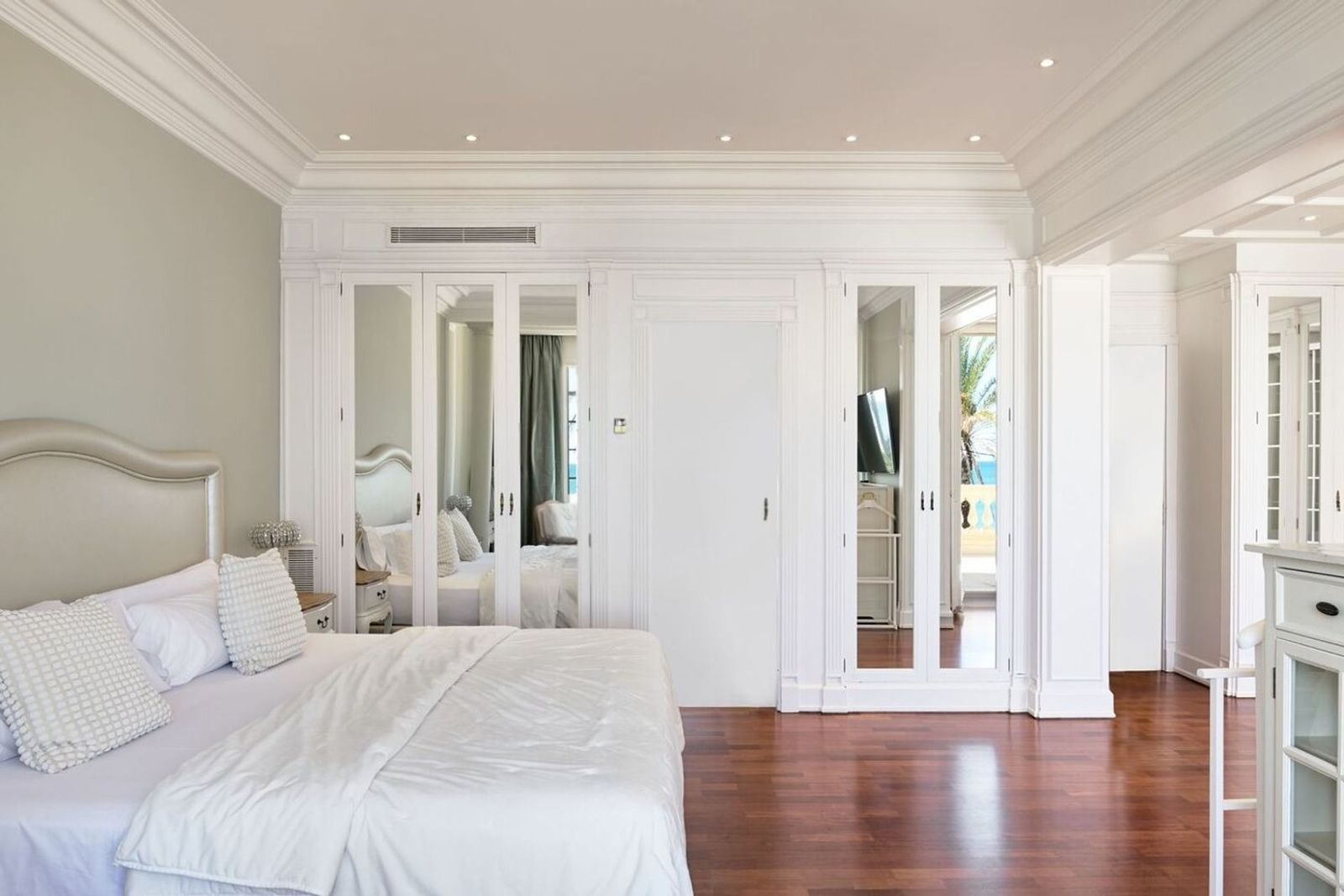 House in Sitges, Barcelona, Spanien 6 Schlafzimmer, 768 m2 Nr. 166254