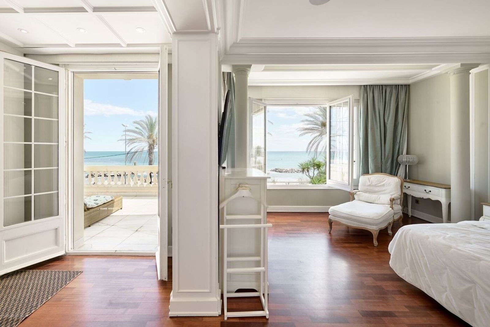 House in Sitges, Barcelona, Spanien 6 Schlafzimmer, 768 m2 Nr. 166254