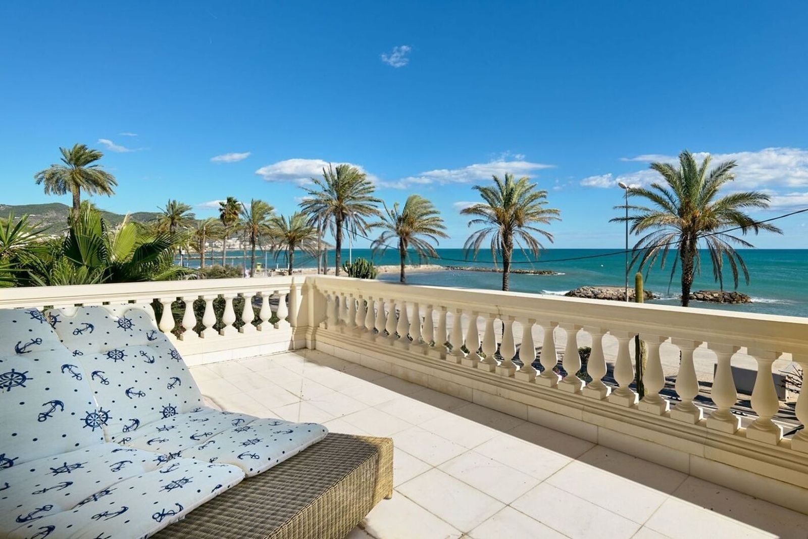 House in Sitges, Barcelona, Spanien 6 Schlafzimmer, 768 m2 Nr. 166254