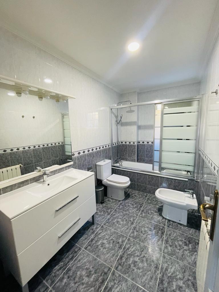 Villa à Torrevieja, Alicante, Espagne 4 chambres, 301 m2 No. 109249