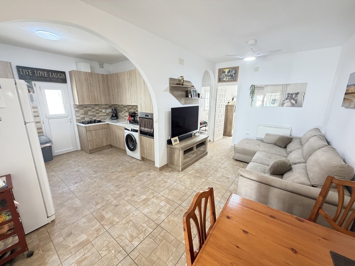 Bungalow in Villamartin, Alicante, Spanien 2 Schlafzimmer, 70 m2 Nr. 189146