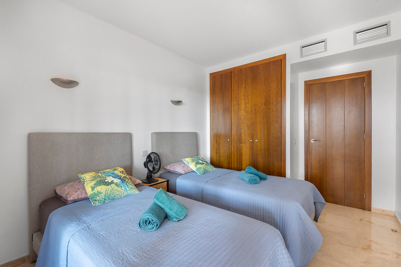 Appartamento a Torrevieja, Alicante, Spagna 2 camere da letto, 128 mq. N° 189145