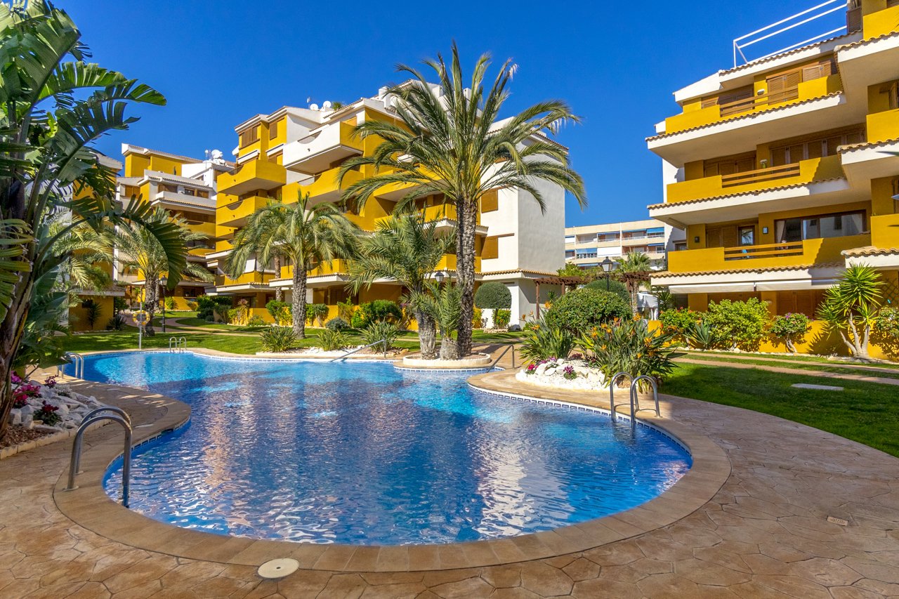 Appartamento a Torrevieja, Alicante, Spagna 2 camere da letto, 128 mq. N° 189145
