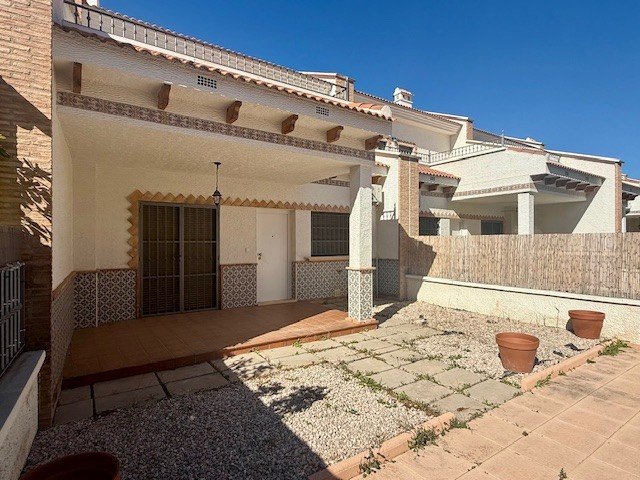 Townhouse in San Miguel de Salinas, Alicante, Spain 3 bedrooms,  No. 152089