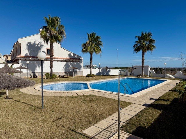 Townhouse in San Miguel de Salinas, Alicante, Spain 3 bedrooms,  No. 152089