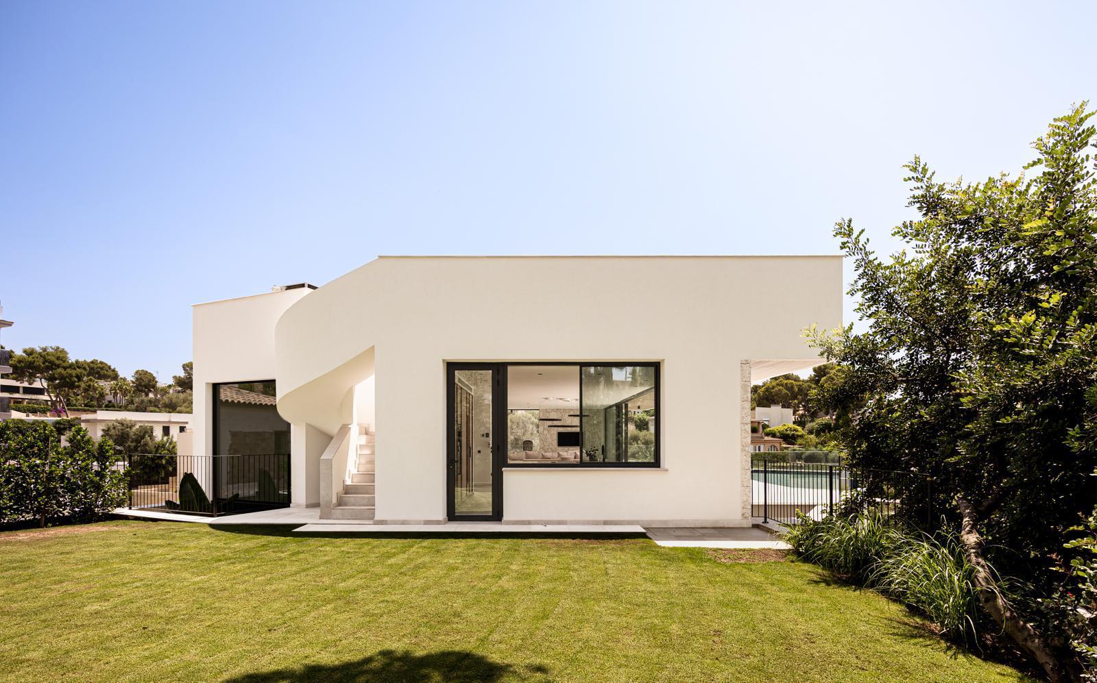 Villa in Bendinat, Mallorca, Spain 4 bedrooms, 480 sq.m. No. 137501