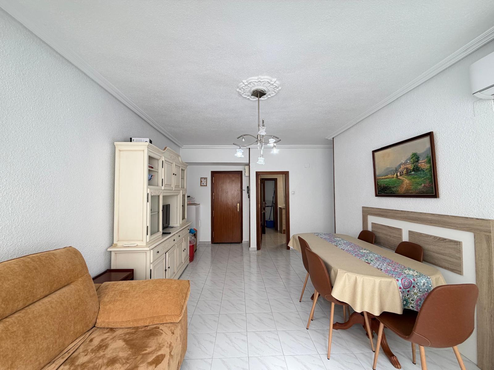 Apartamento en Torrevieja, Alicante, España 3 dormitorios, 81 m2 No. 190227