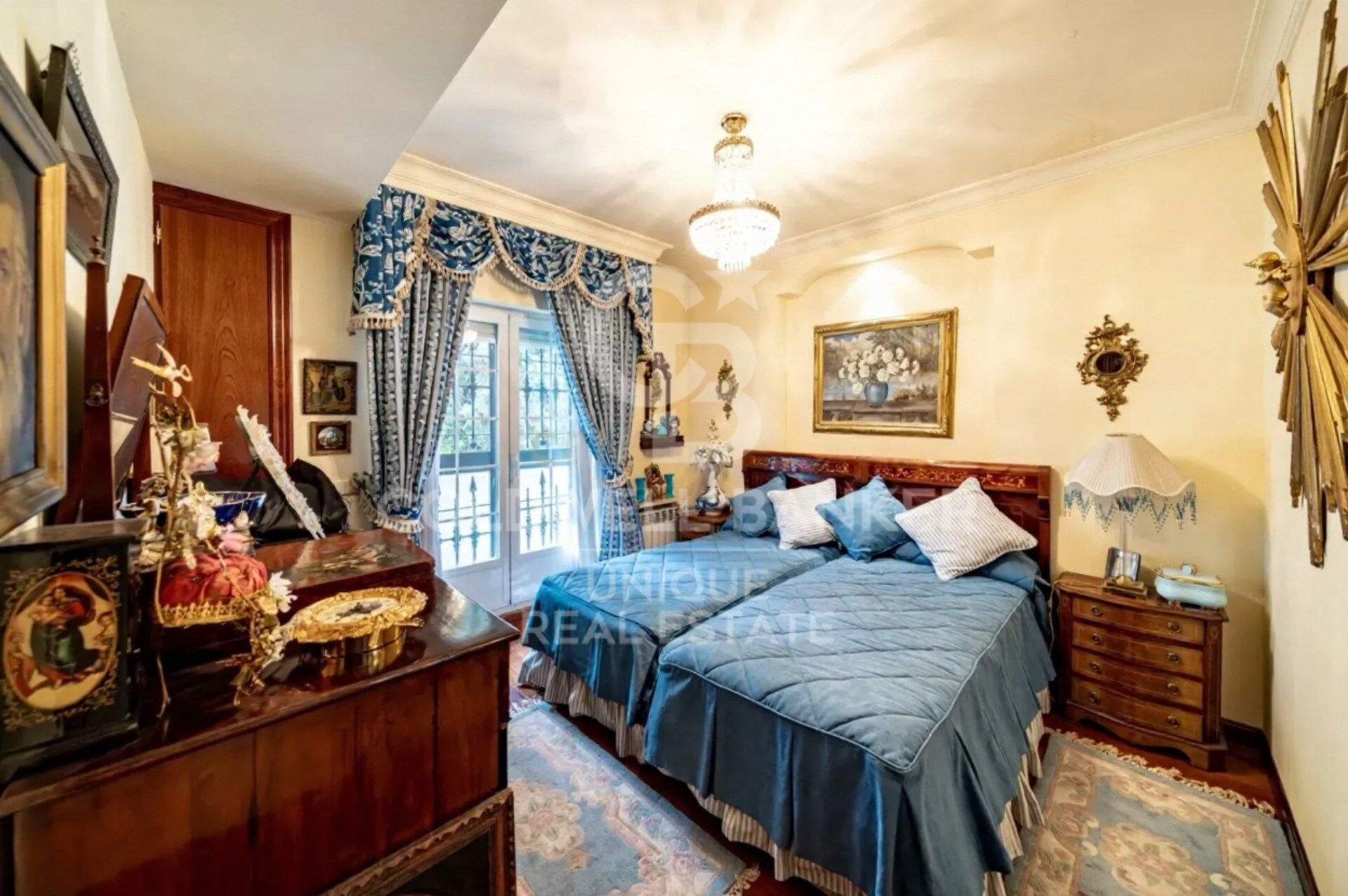 Villa i Madrid, Spanien 6 sovrum, 795 kvm. Nr. 157434