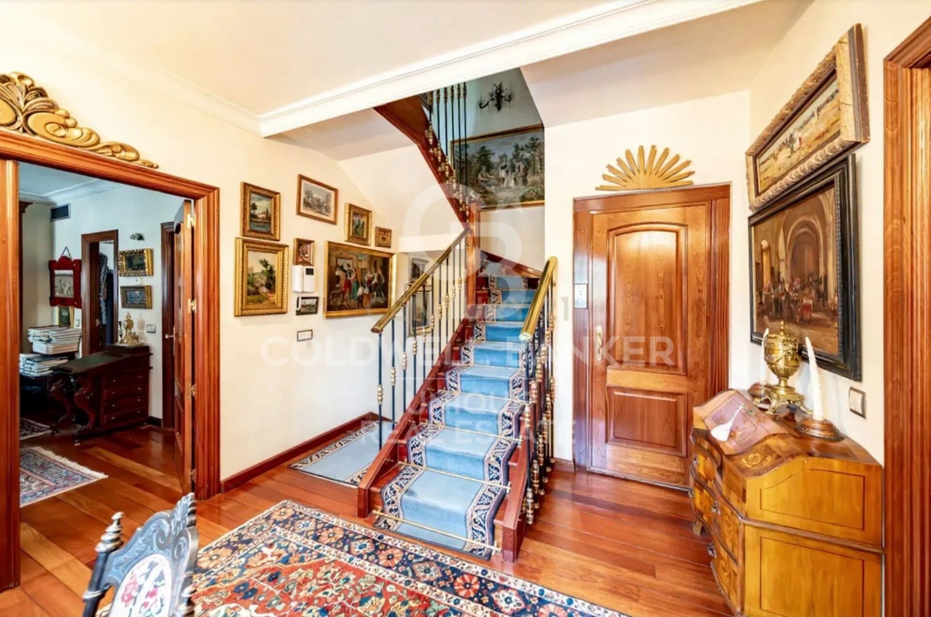 Villa i Madrid, Spanien 6 sovrum, 795 kvm. Nr. 157434