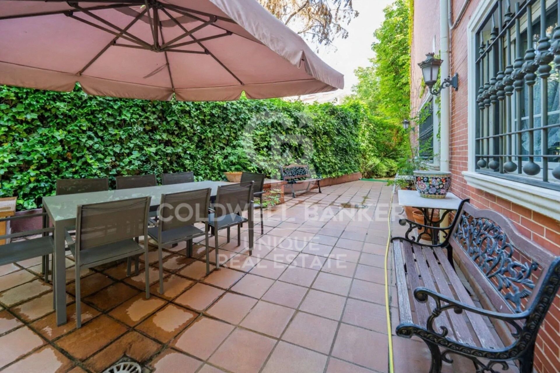Villa i Madrid, Spanien 6 sovrum, 795 kvm. Nr. 157434