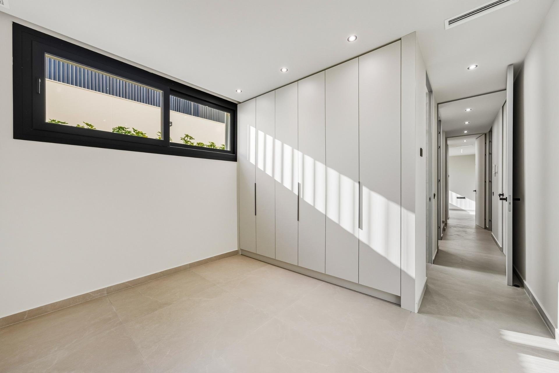Villa à Polop, Alicante, Espagne 4 chambres, 200 m2 No. 187372