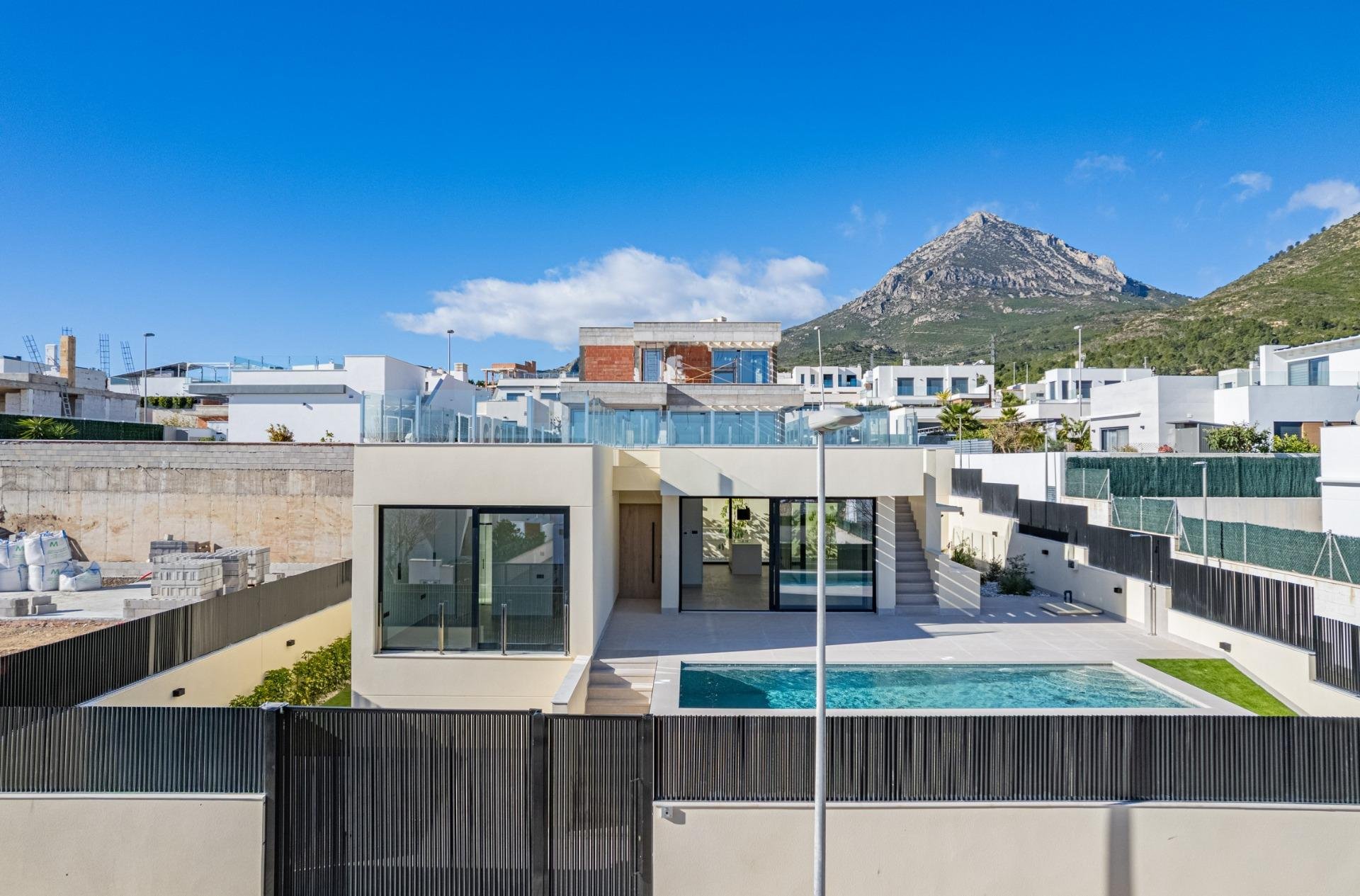 Villa à Polop, Alicante, Espagne 4 chambres, 200 m2 No. 187372