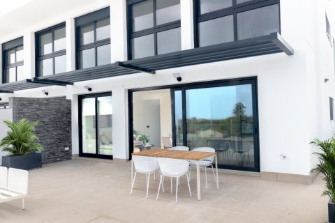 Huoneisto Guardamar del Segura, Alicante, Espanja 3 makuuhuonetta, 98 m2 No. 97480