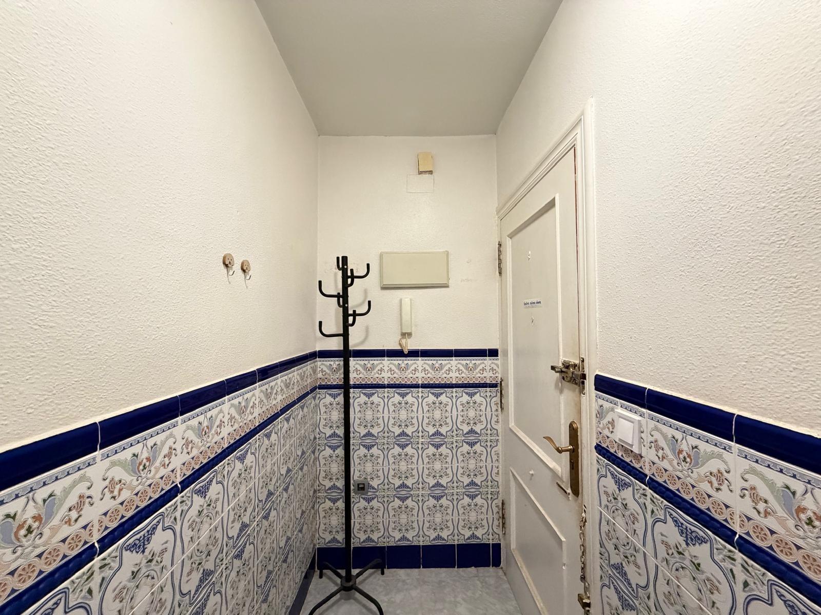 Apartment à Torrevieja, Alicante, Espagne 1 chambre, 44 m2 No. 182876