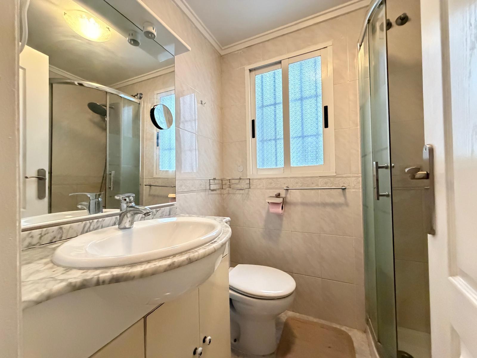 Apartment à Torrevieja, Alicante, Espagne 1 chambre, 44 m2 No. 182876