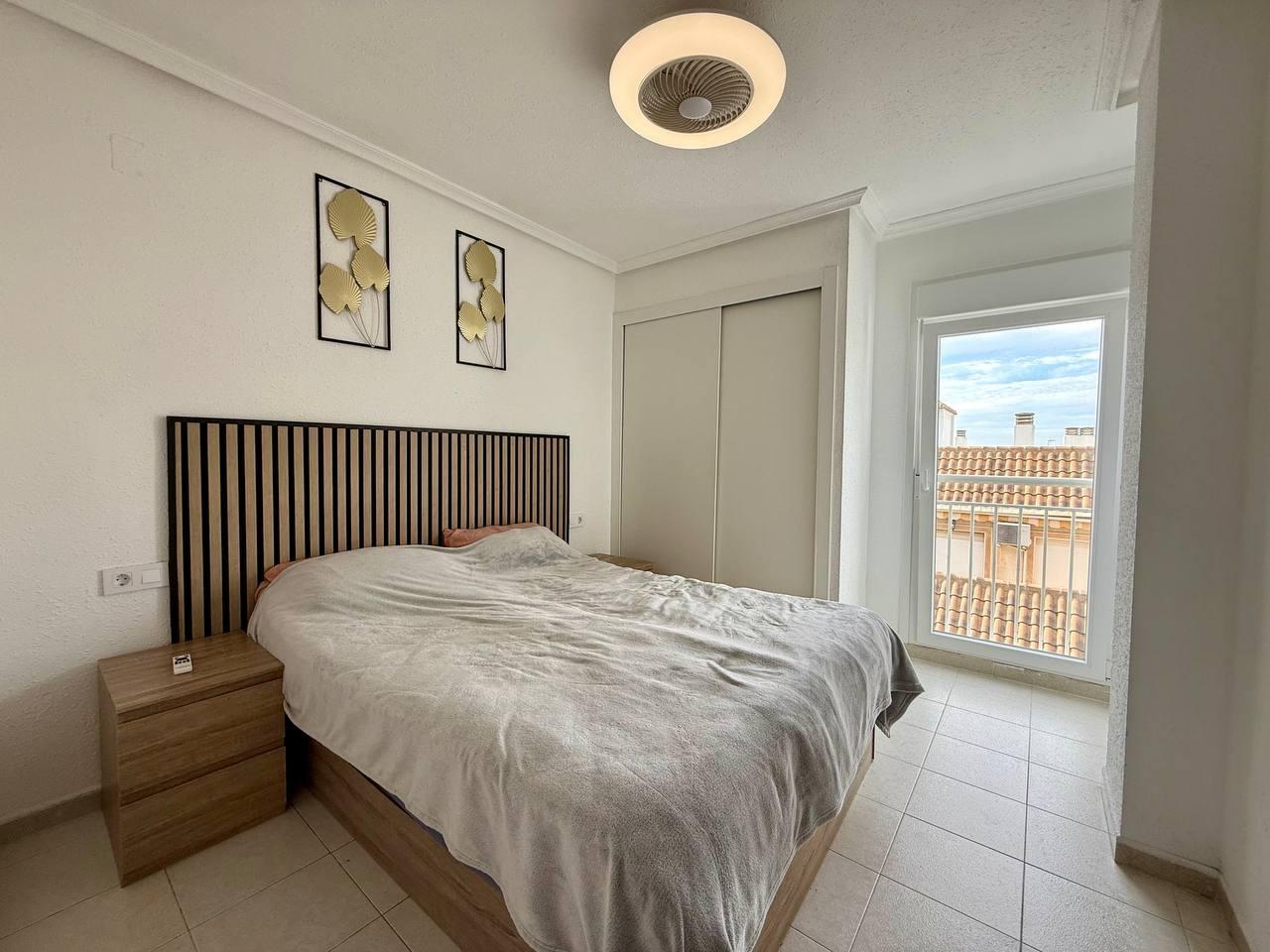 Appartamento a Torrevieja, Alicante, Spagna 2 camere da letto, 61 mq. N° 182880