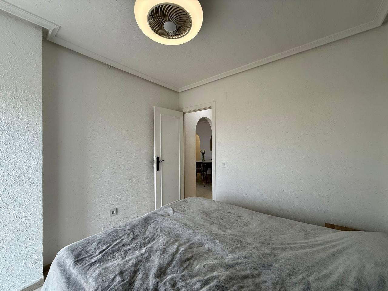 Appartamento a Torrevieja, Alicante, Spagna 2 camere da letto, 61 mq. N° 182880