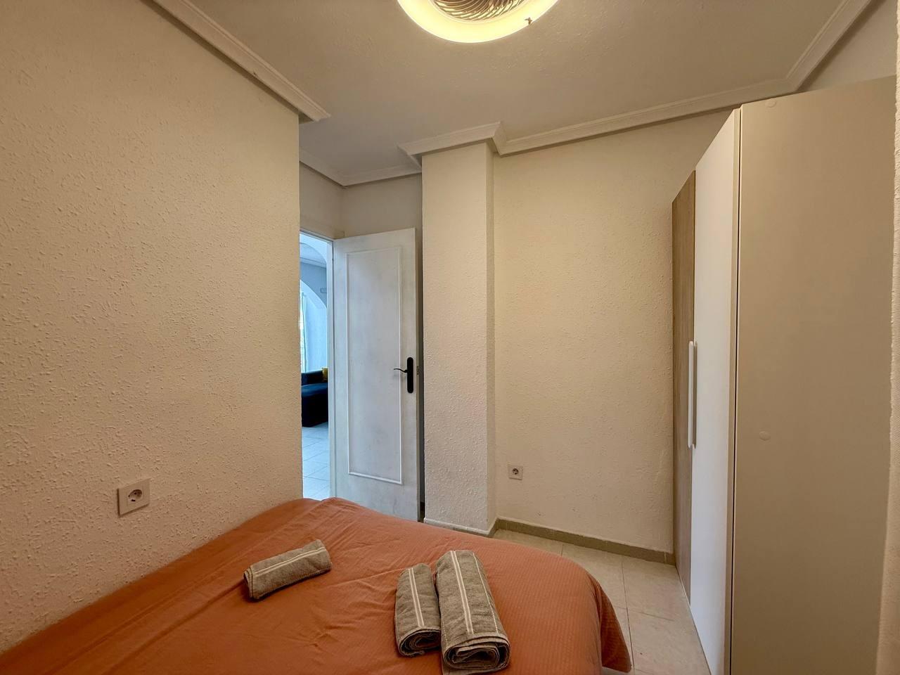 Appartamento a Torrevieja, Alicante, Spagna 2 camere da letto, 61 mq. N° 182880