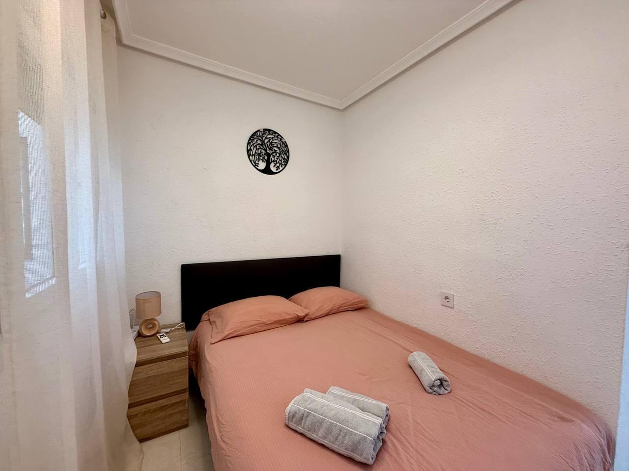 Appartamento a Torrevieja, Alicante, Spagna 2 camere da letto, 61 mq. N° 182880