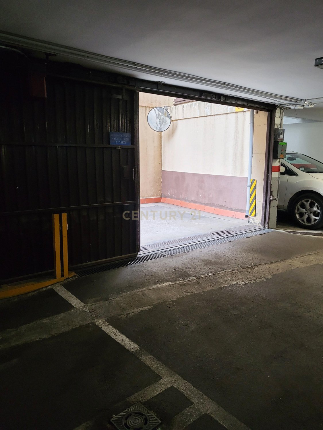 Parking in Barcelona, Spain 8 sq.m. No. 191389