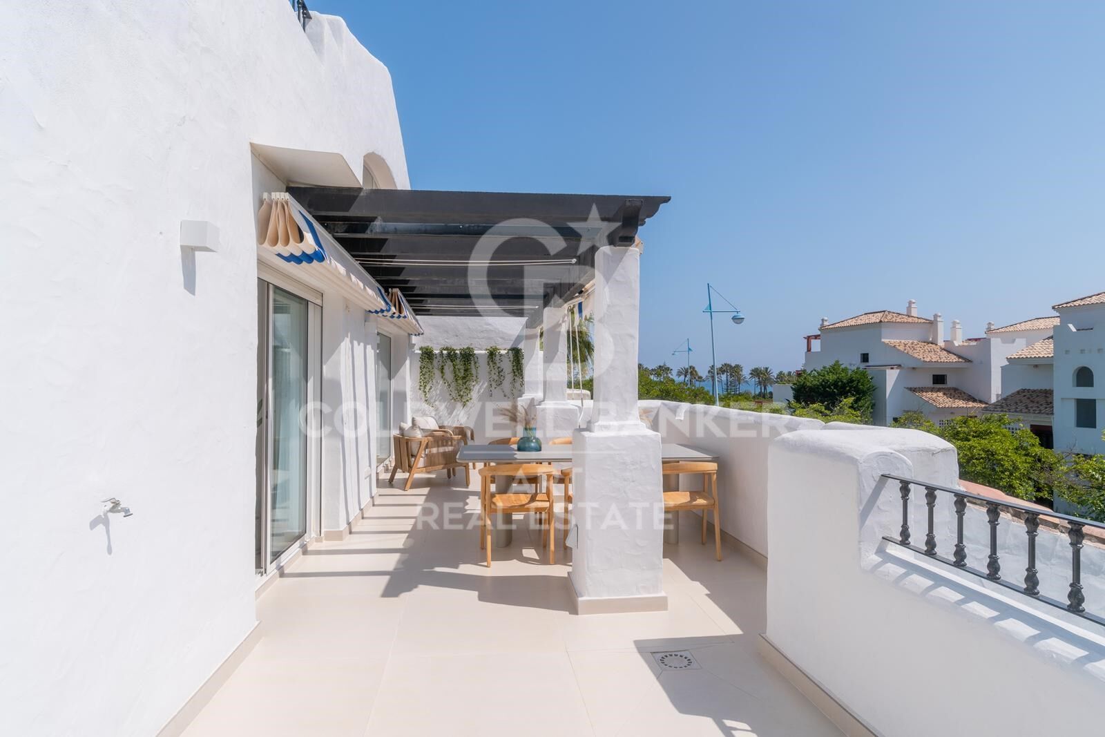 Takvåning i Marbella, Malaga, Spanien 3 sovrum, 180 kvm. Nr. 158029