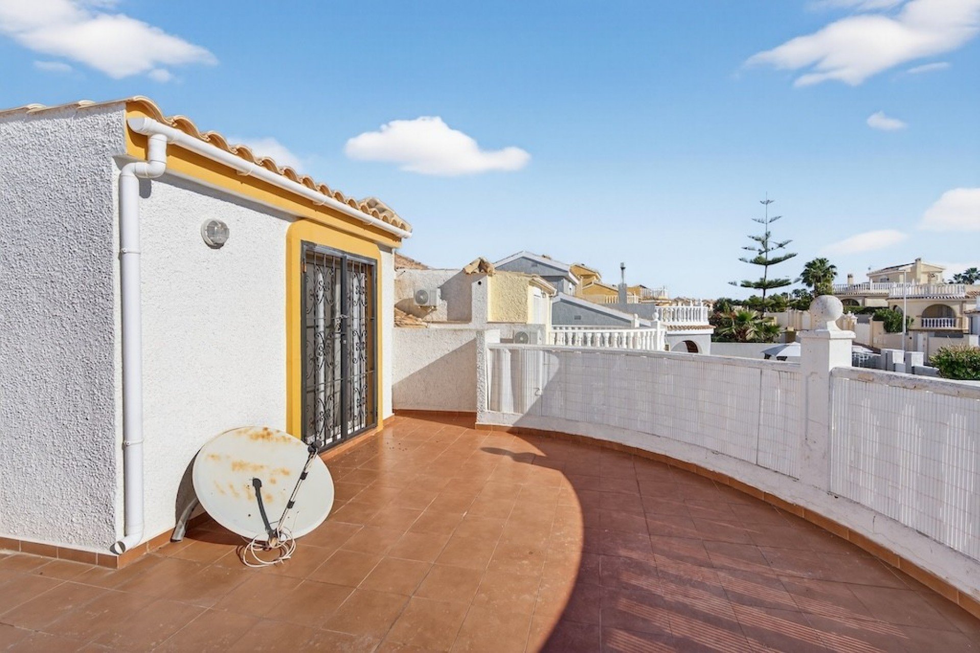 Villa in Gran Alacant, Alicante, Spain 6 bedrooms, 267 sq.m. No. 156245