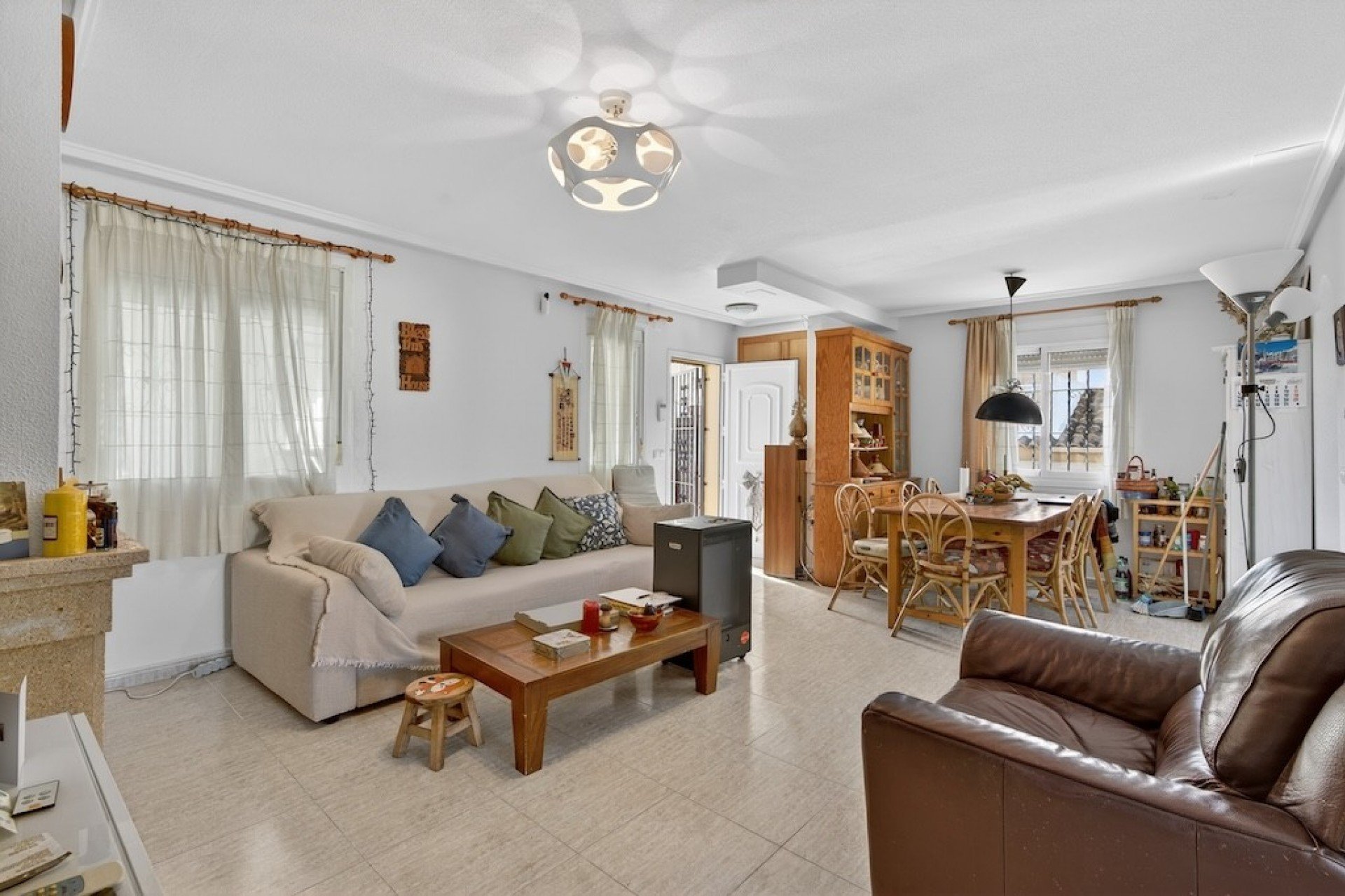 Villa in Gran Alacant, Alicante, Spain 6 bedrooms, 267 sq.m. No. 156245
