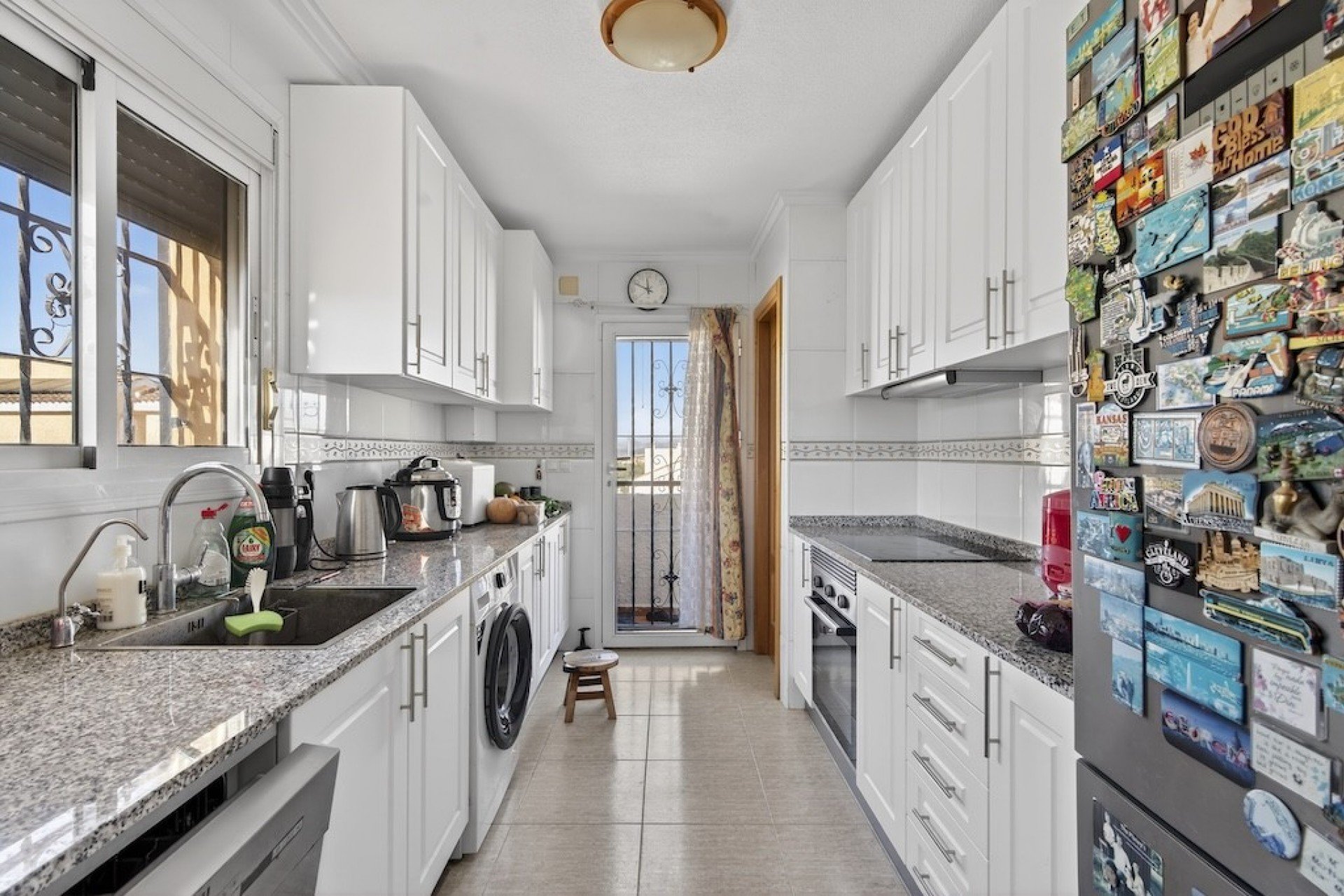 Villa in Gran Alacant, Alicante, Spain 6 bedrooms, 267 sq.m. No. 156245