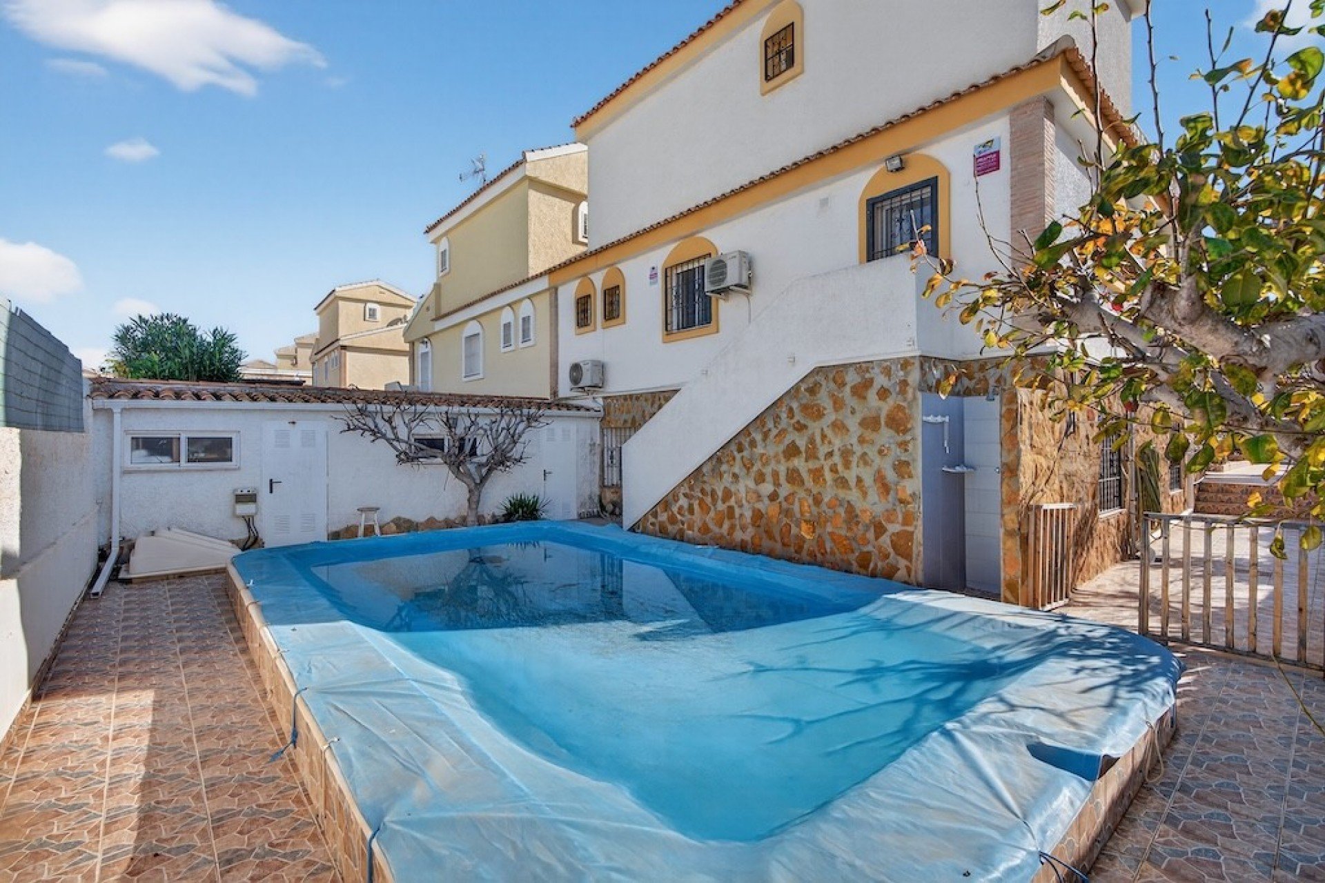 Villa in Gran Alacant, Alicante, Spain 6 bedrooms, 267 sq.m. No. 156245