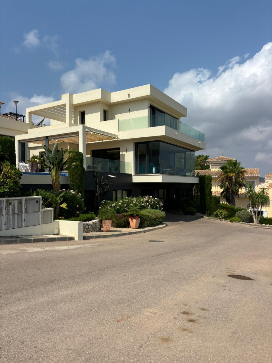 Villa a Agost, Alicante, Spagna 6 camere da letto, 620 mq. N° 180309