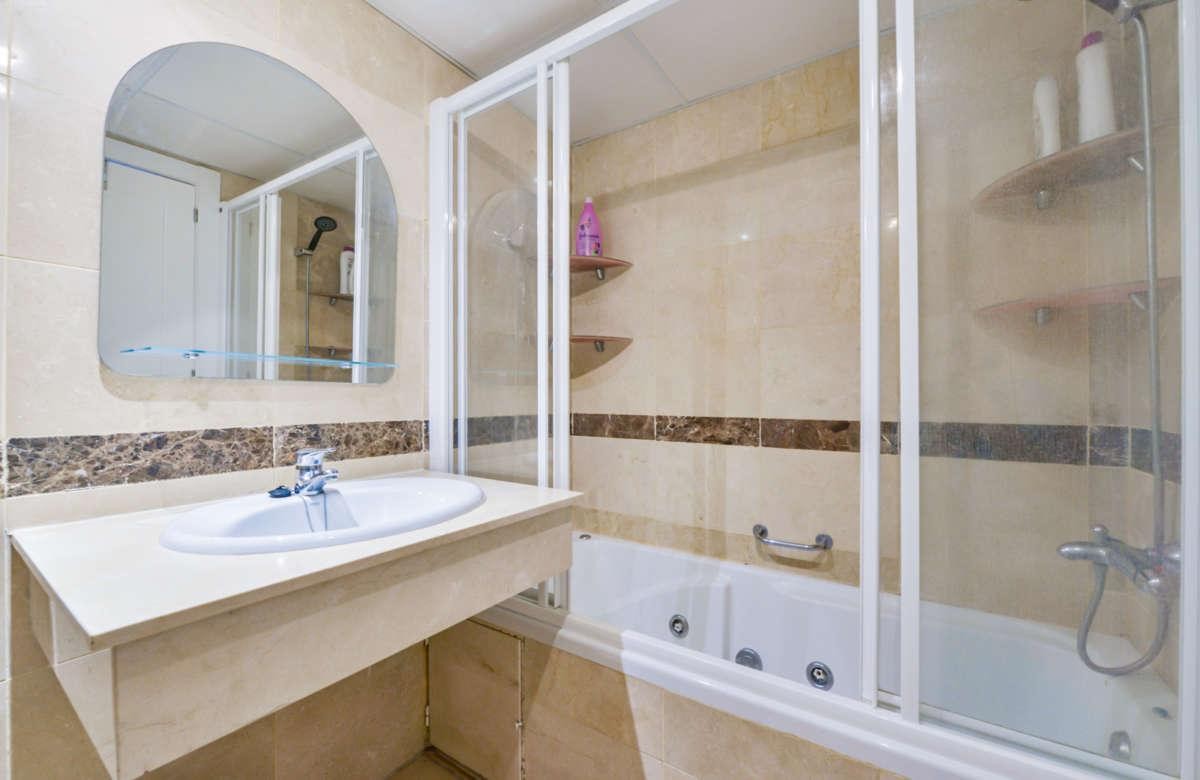 Квартира в Алтея, Аликанте, Испания 2 спальни, 98м2 №180304
