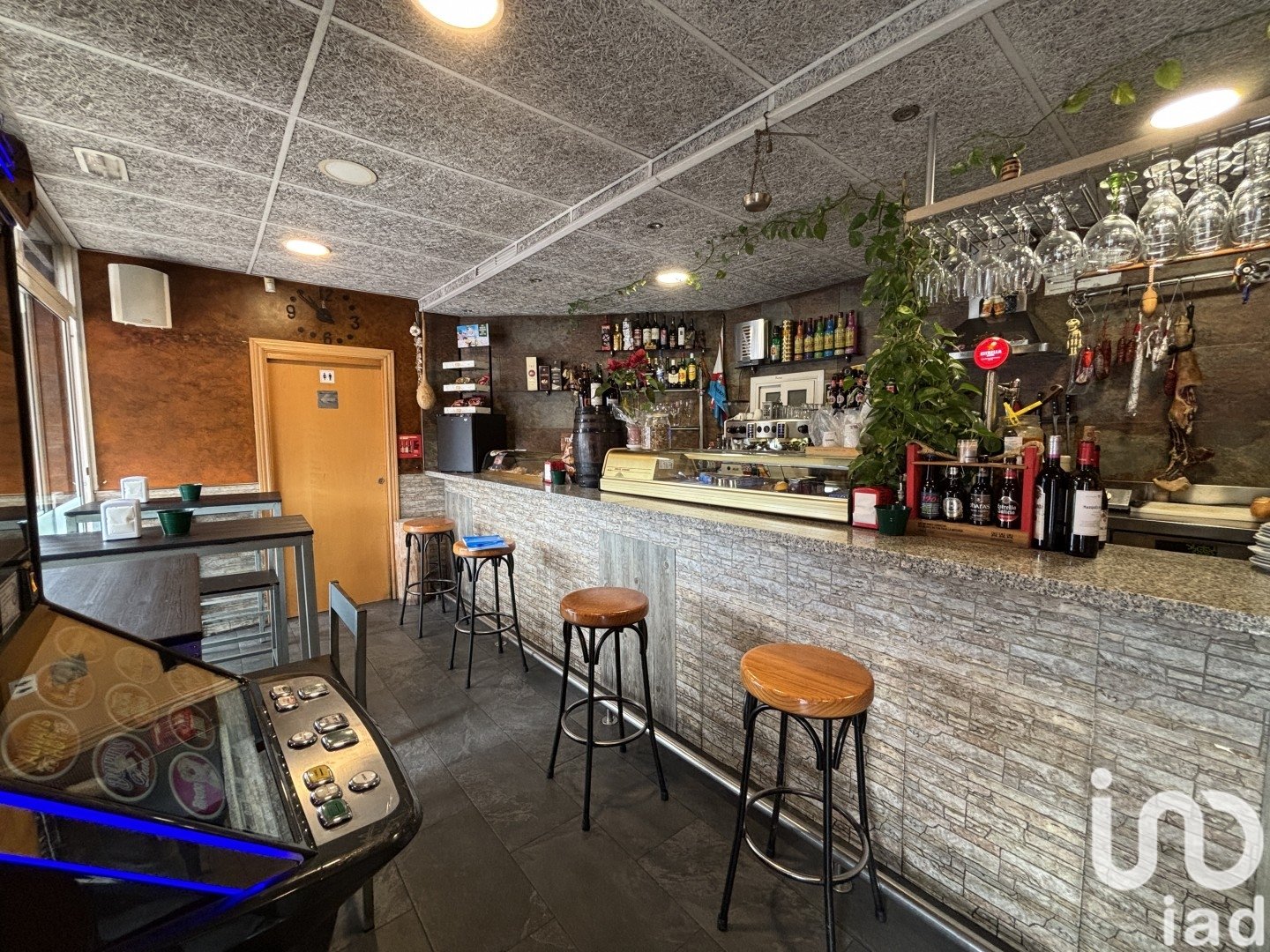 Liikekiinteistö Santa Coloma de Gramenet, Barcelona, Espanja 34 m2 No. 153531