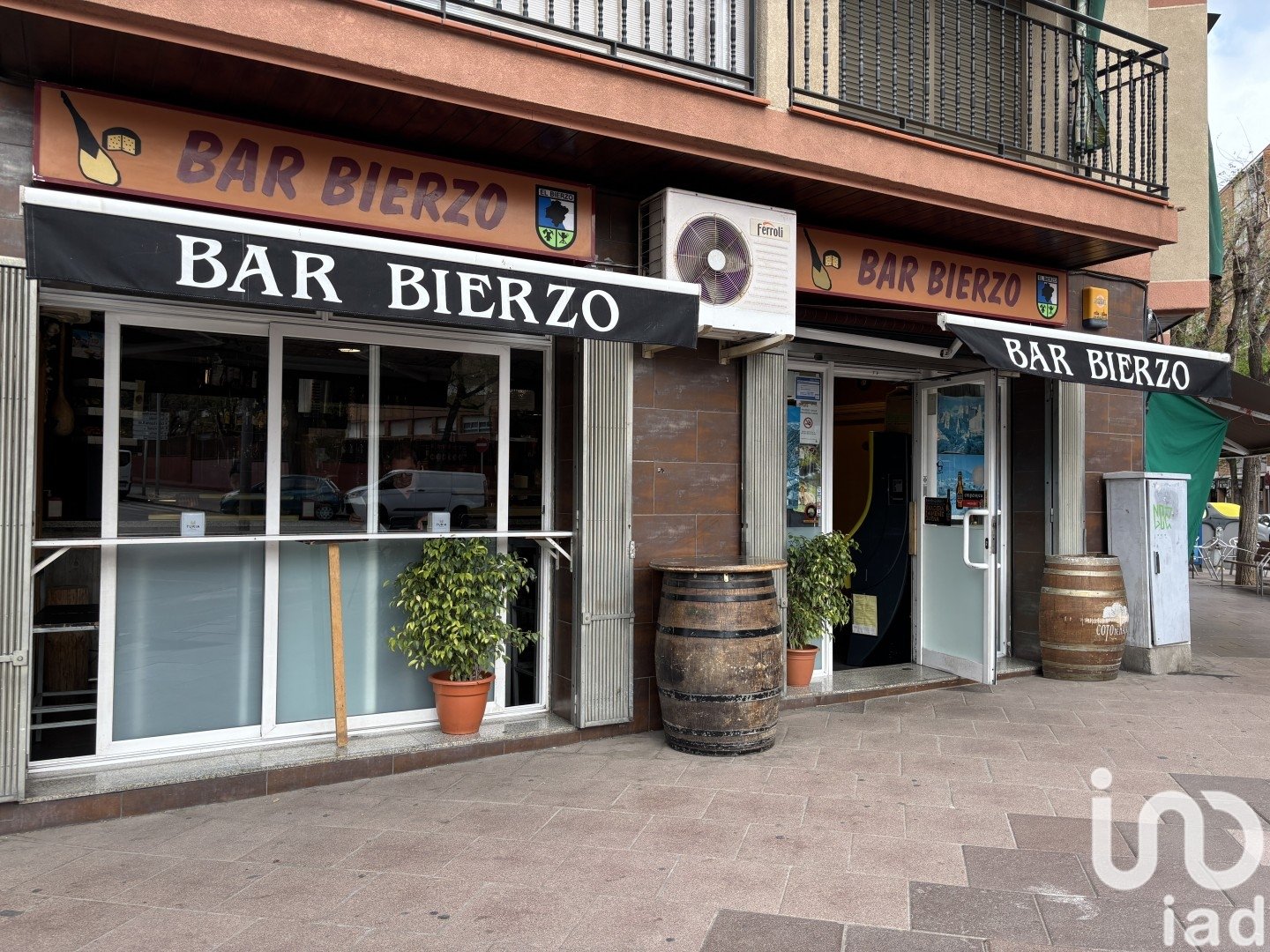 Liikekiinteistö Santa Coloma de Gramenet, Barcelona, Espanja 34 m2 No. 153531
