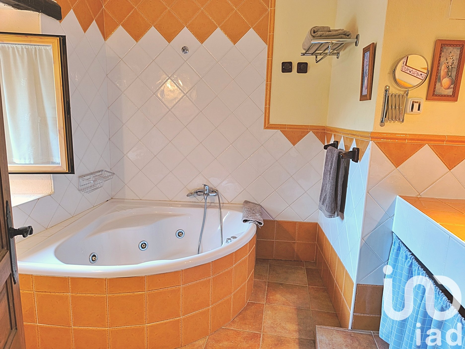 House in Soria, Spain 4 bedrooms, 329.56 sq.m. No. 153532