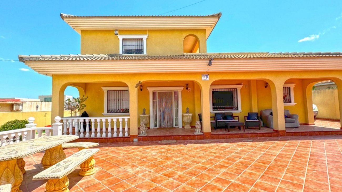 Villa a Los Balcones, Alicante, Spagna 6 camere da letto,  N° 143807